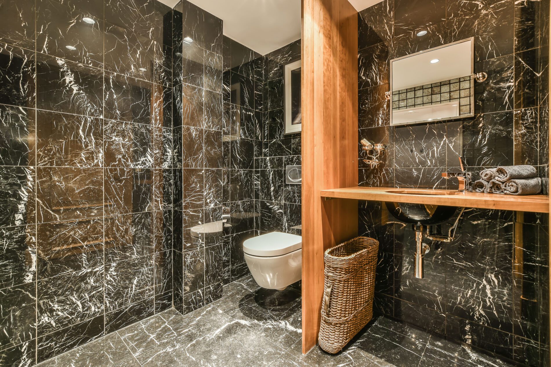 No.1 Best Bathroom Remodeling Contractor- Daka Construction