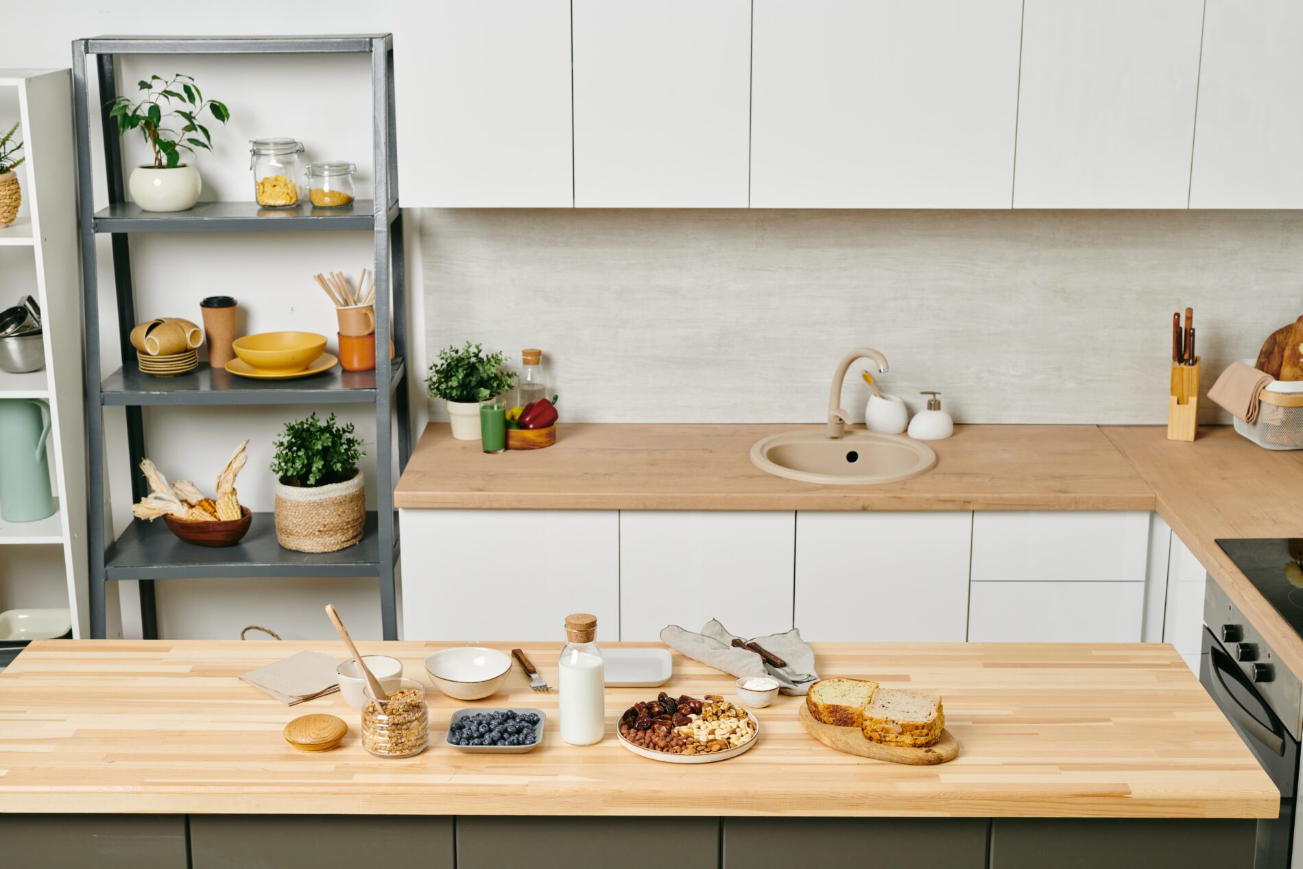 The No.1 Best Tips For Small Kitchens- Daka Construction
