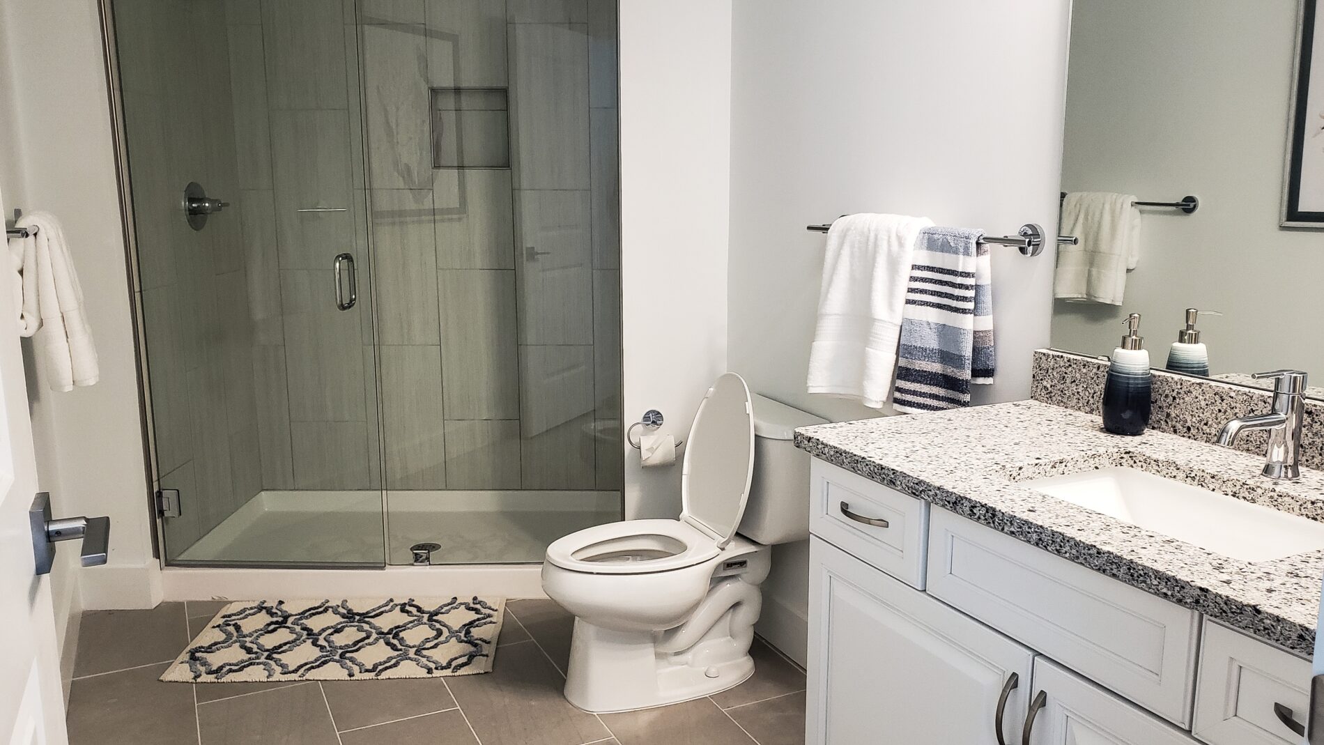 Best Bathroom Remodel In Dallas Tx- Maximizing Space In 2024